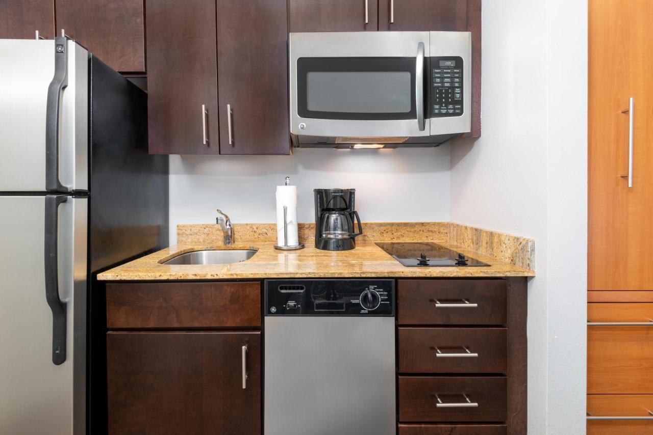 Towneplace Suites Buffalo Airport Cheektowaga Bagian luar foto