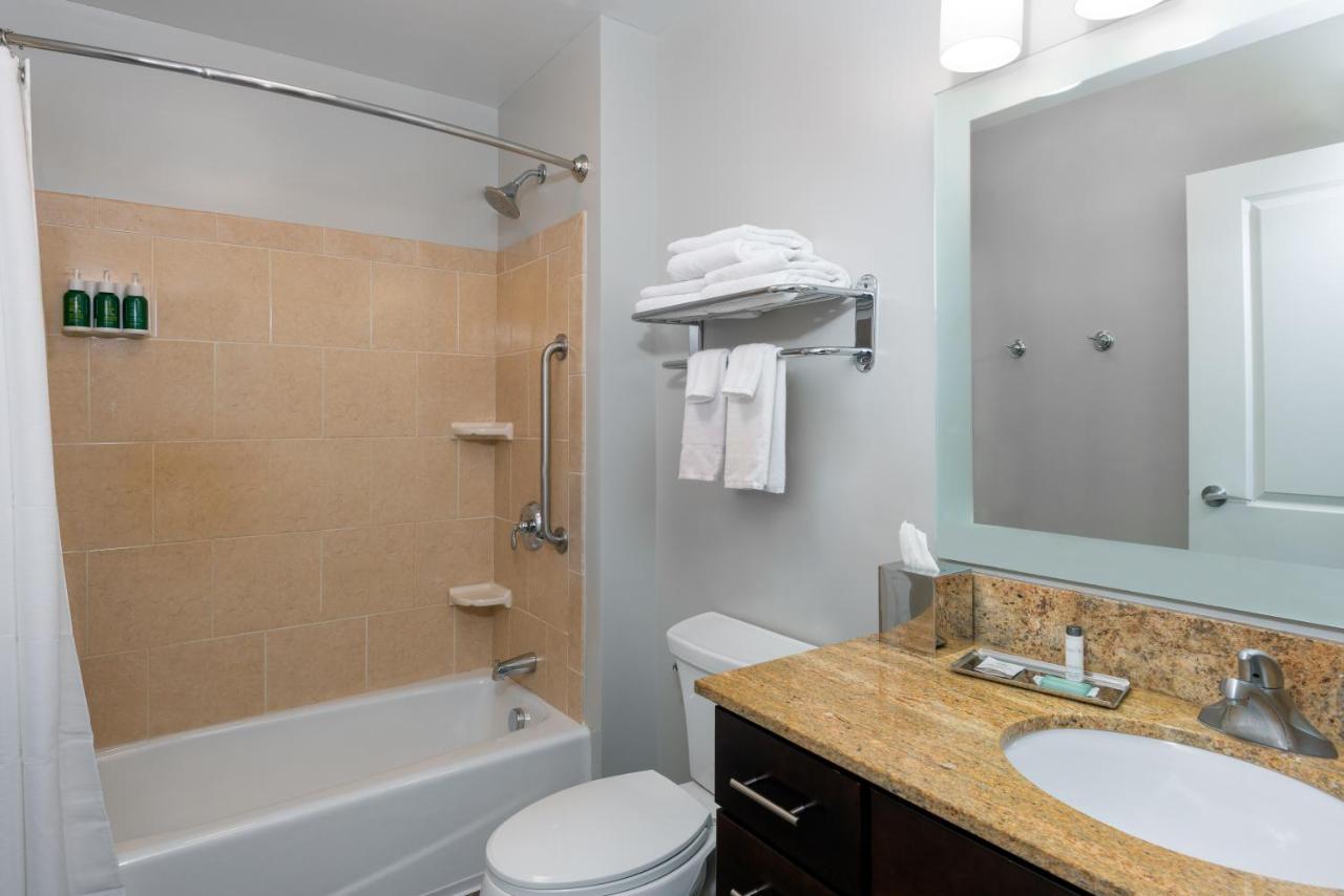 Towneplace Suites Buffalo Airport Cheektowaga Bagian luar foto