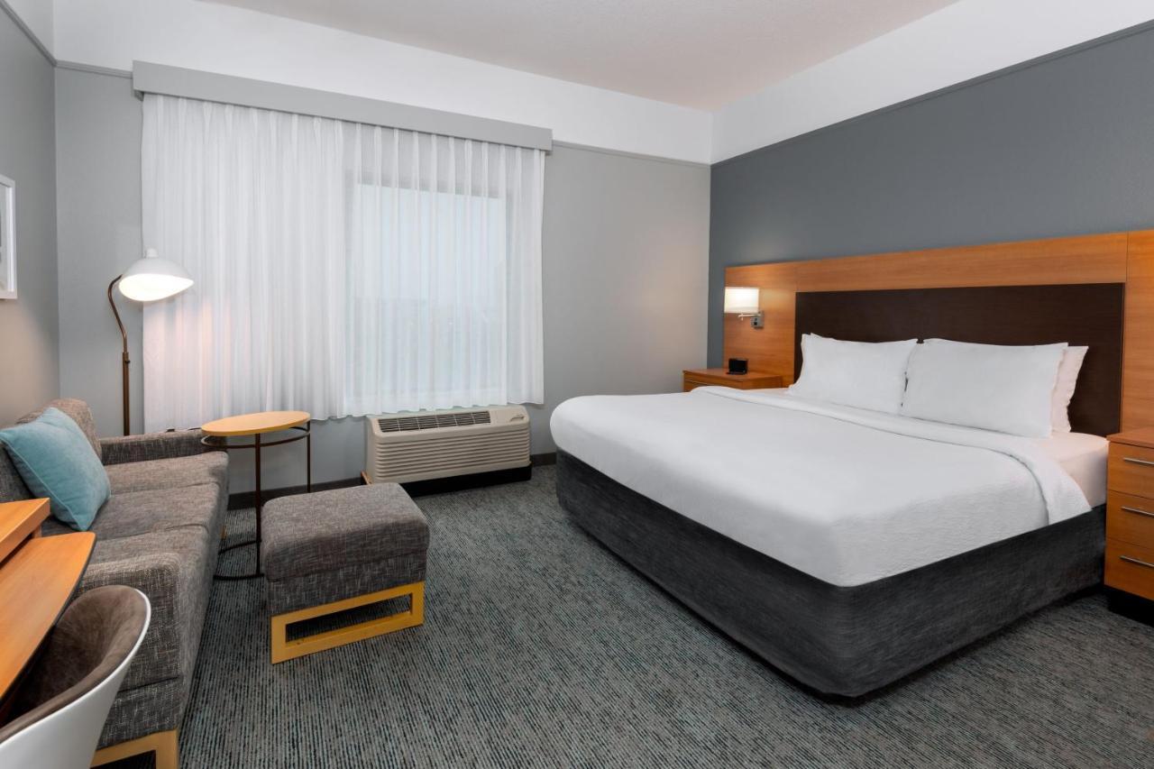 Towneplace Suites Buffalo Airport Cheektowaga Bagian luar foto