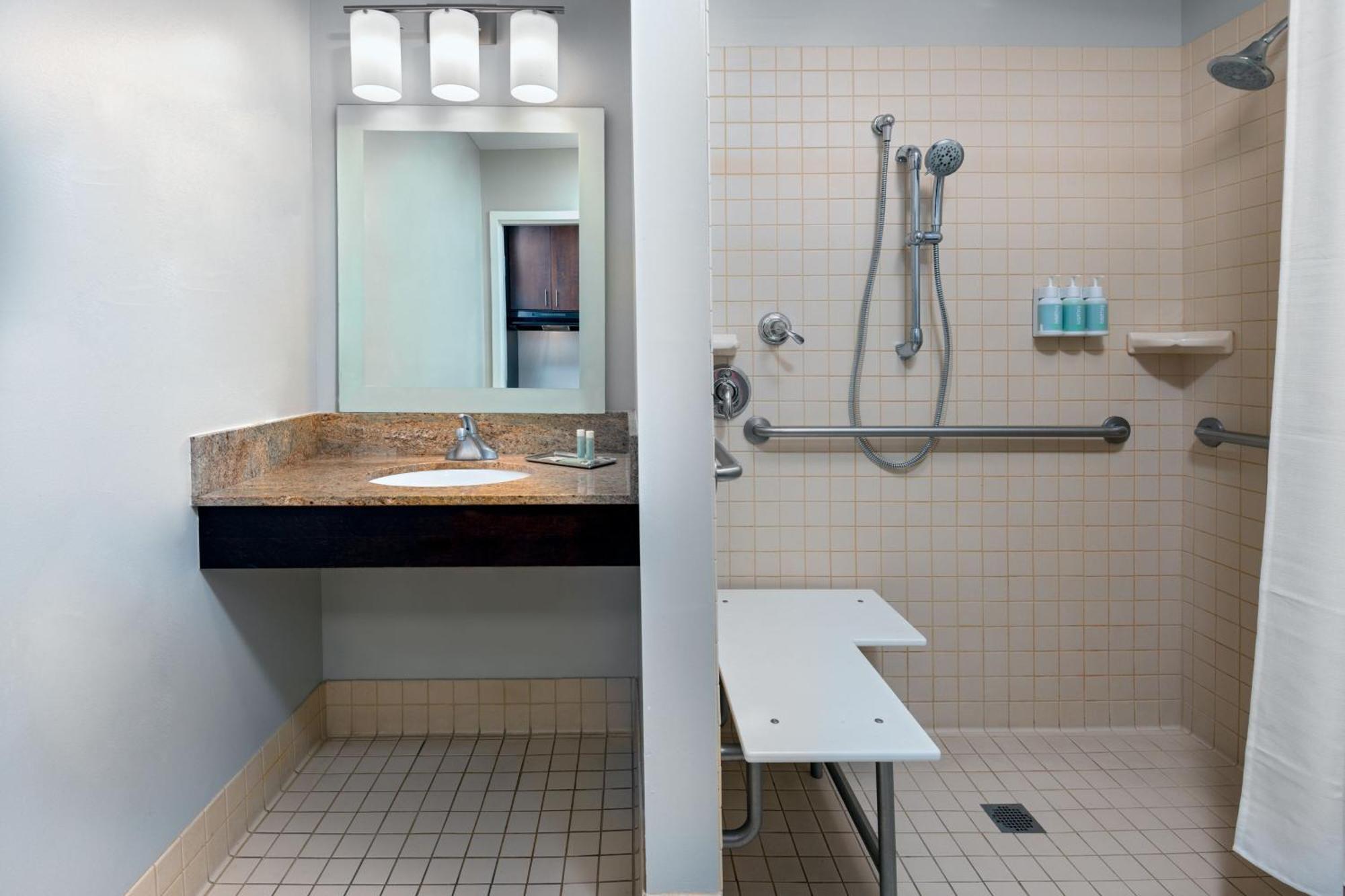 Towneplace Suites Buffalo Airport Cheektowaga Bagian luar foto