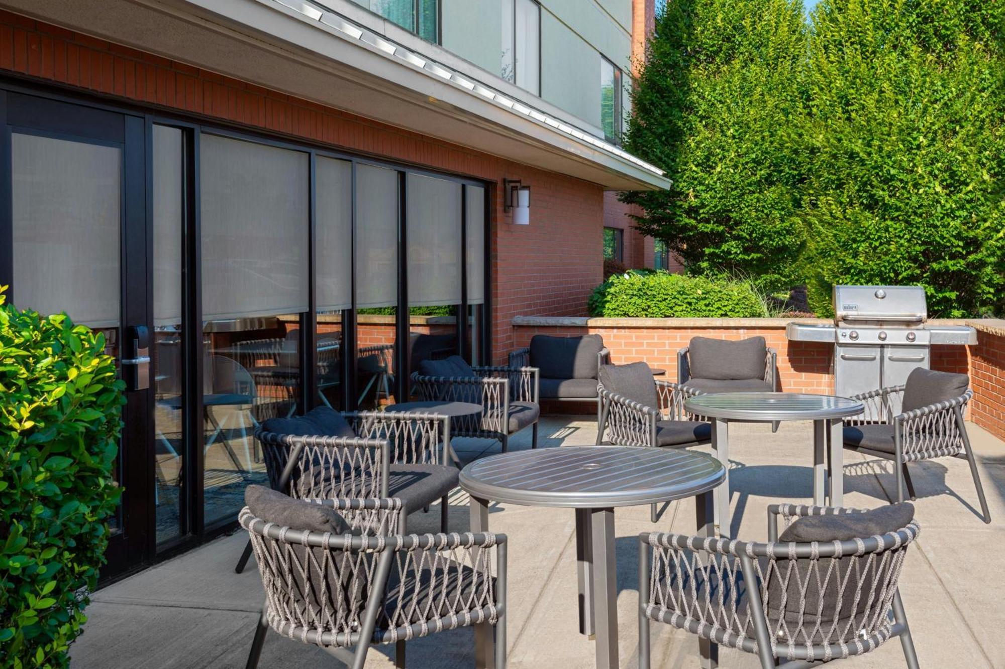 Towneplace Suites Buffalo Airport Cheektowaga Bagian luar foto